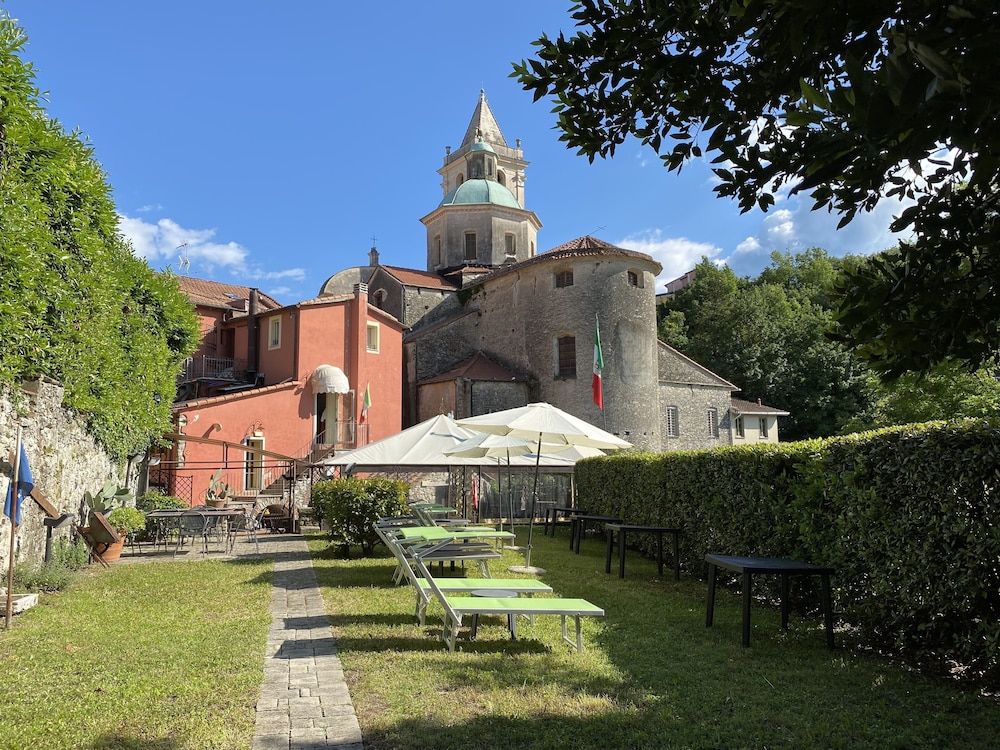 surroundings