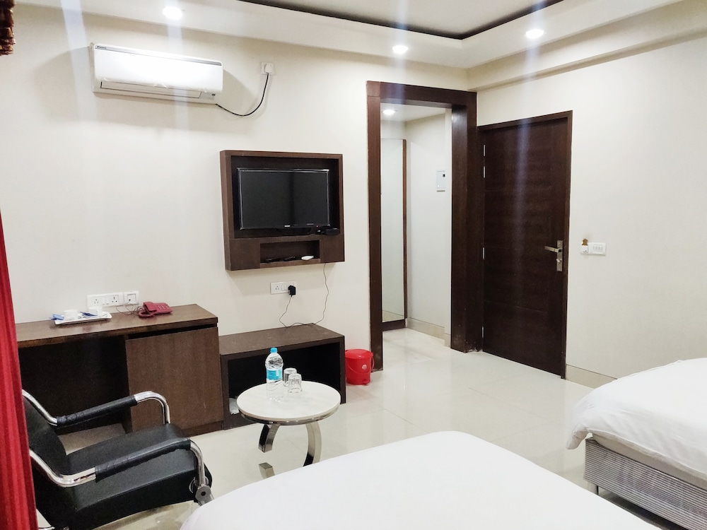 Hotel Seven Inn Bodhgaya 11/21