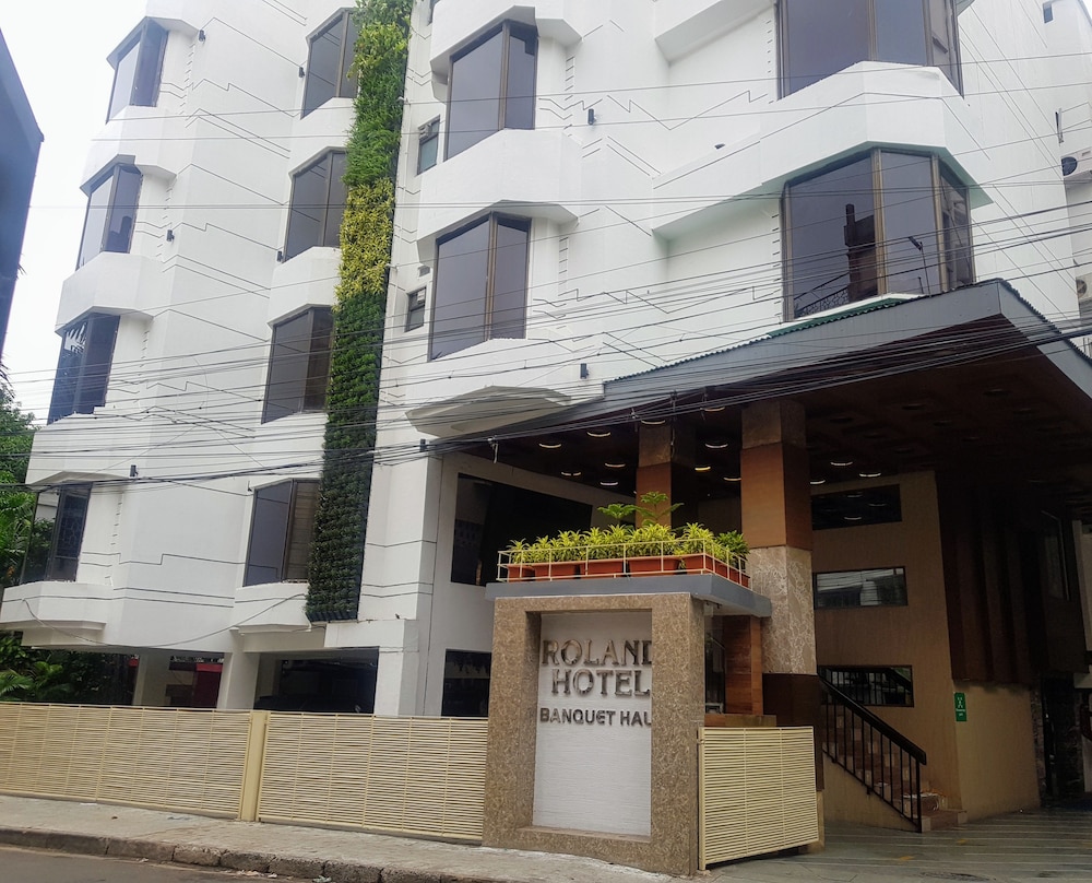 ROLAND HOTEL 3/55