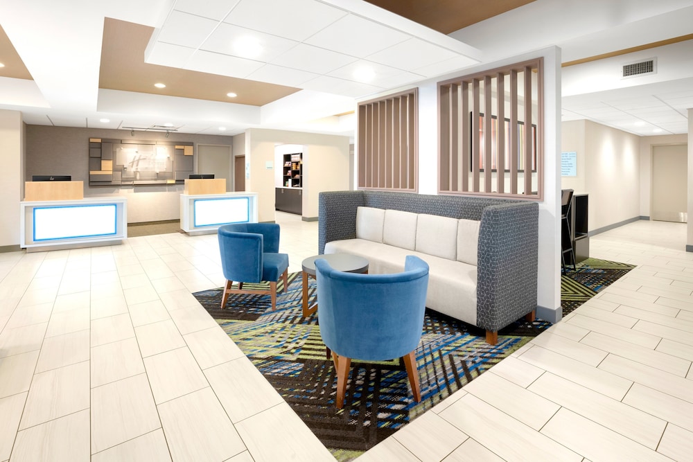 Holiday Inn Express Hotel Suites A Marysville 44/71