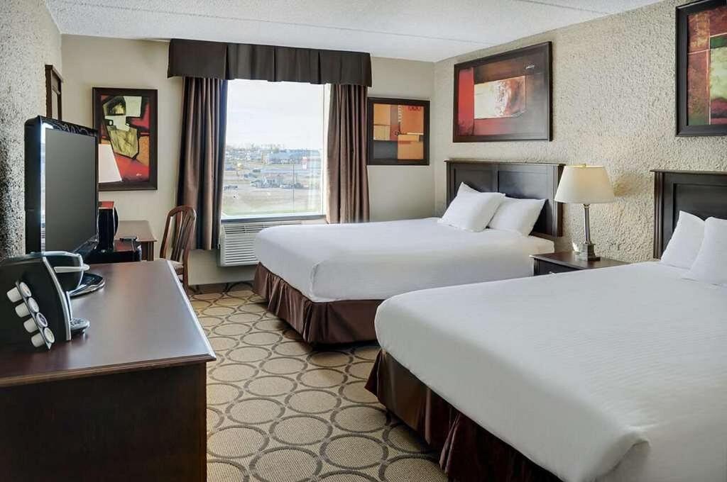 Room, 2 Queen Beds, Outdoor Entrance
