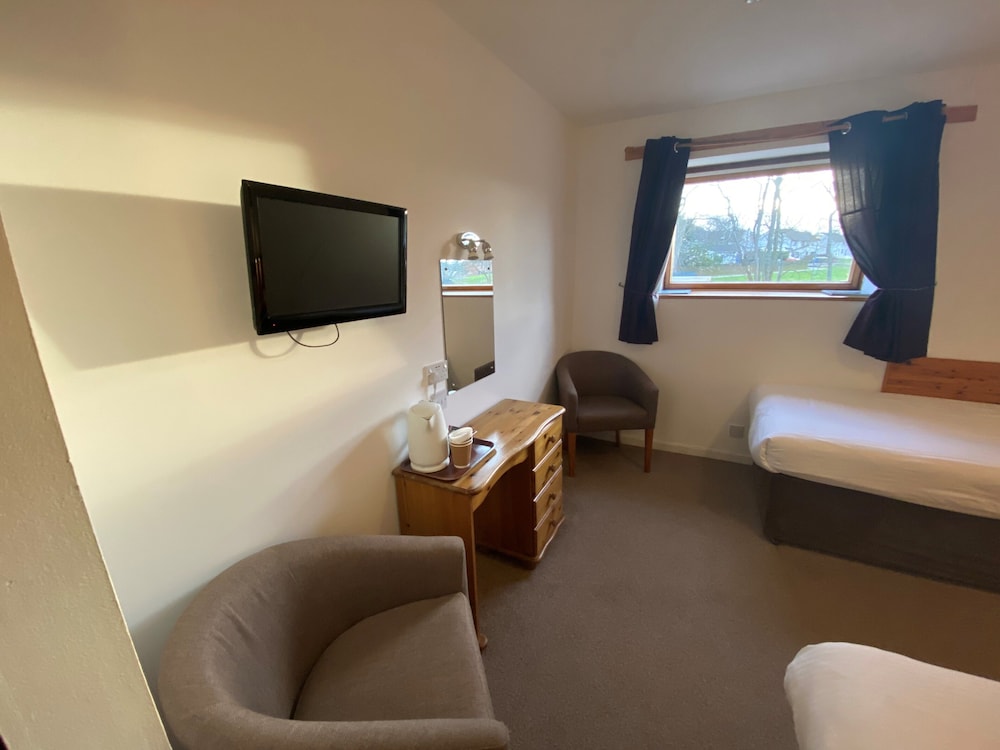Smithton Hotel 47/70