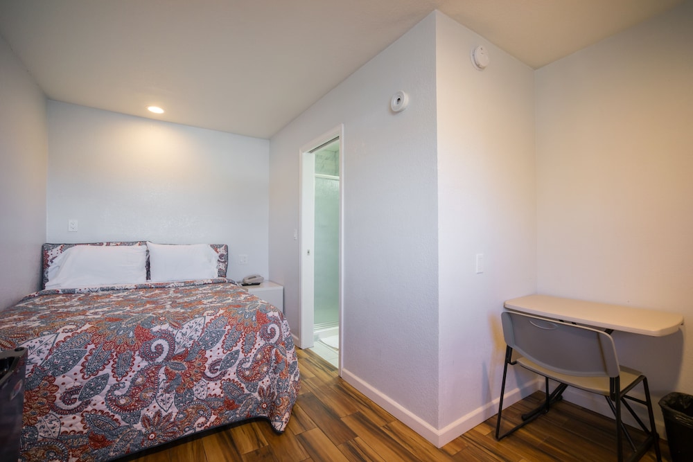 Berkeley Inn 18/50