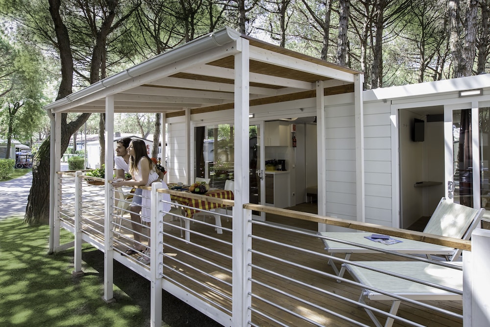 VELA BLU CAMPING VILLAGE 4/67