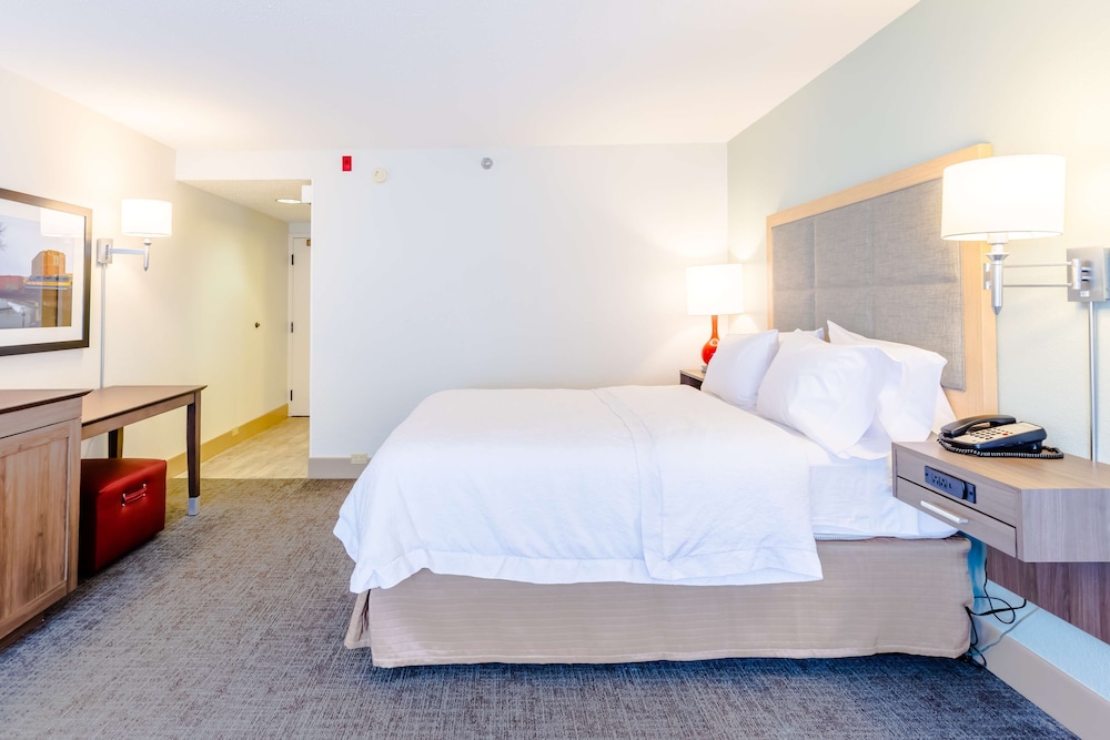 Hampton Inn Rochester 14/30