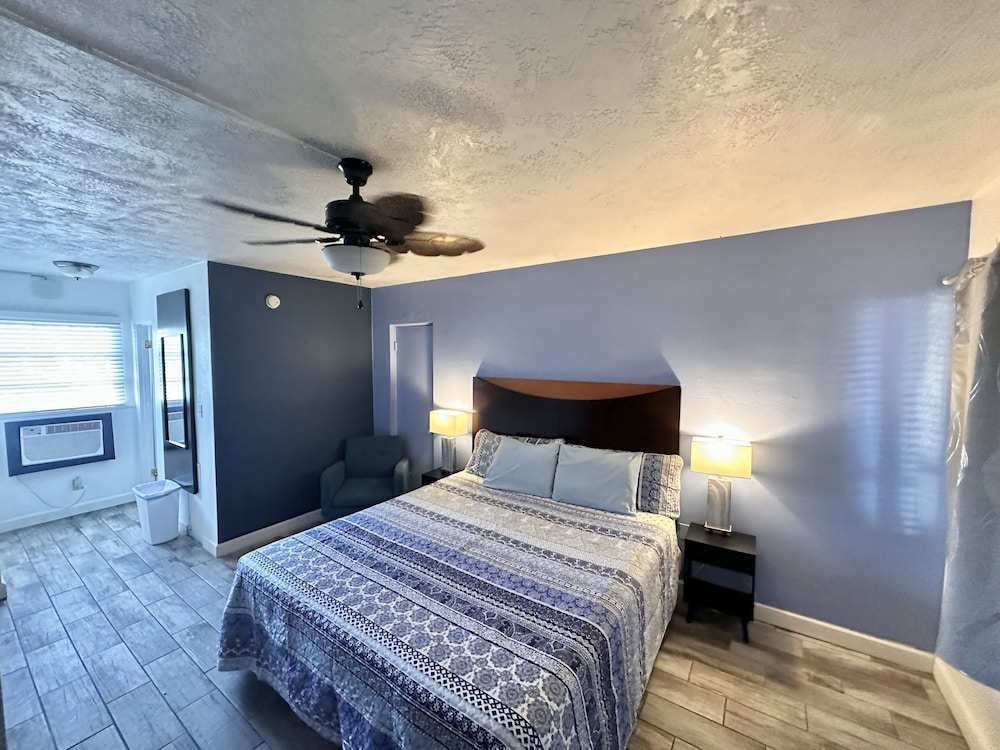 Malibu Resort Motel 9/50