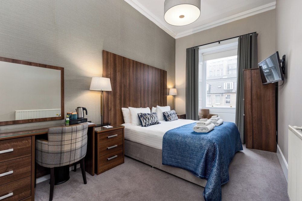 28 York Place 25/56