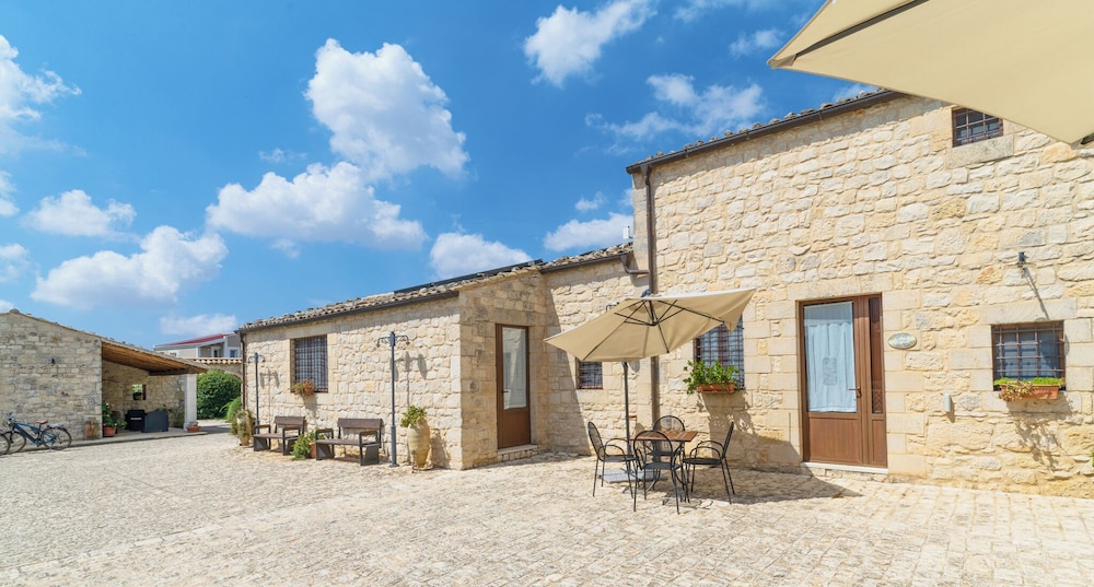 Borgo Monachella 45/50
