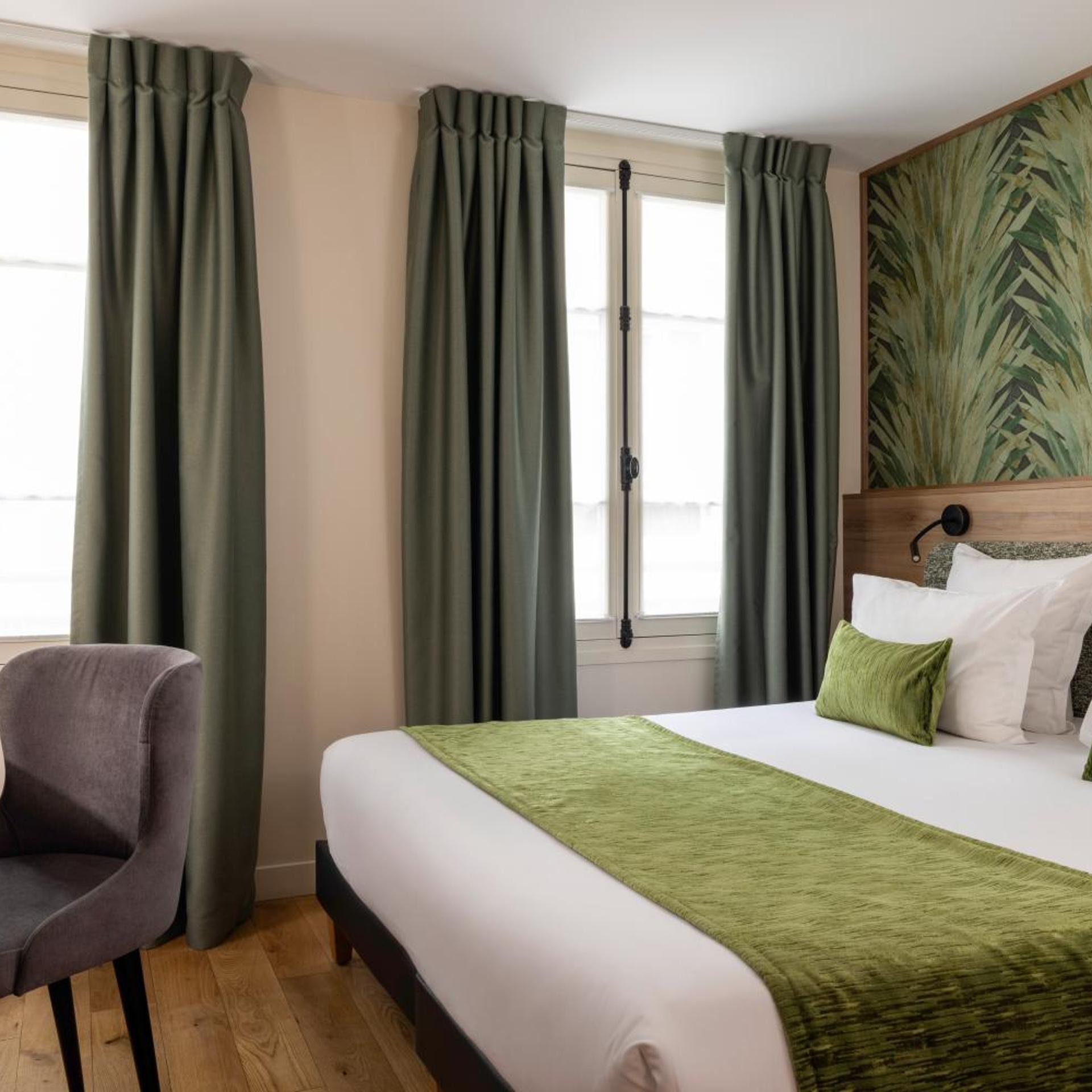 Executive, Double or Twin Bed