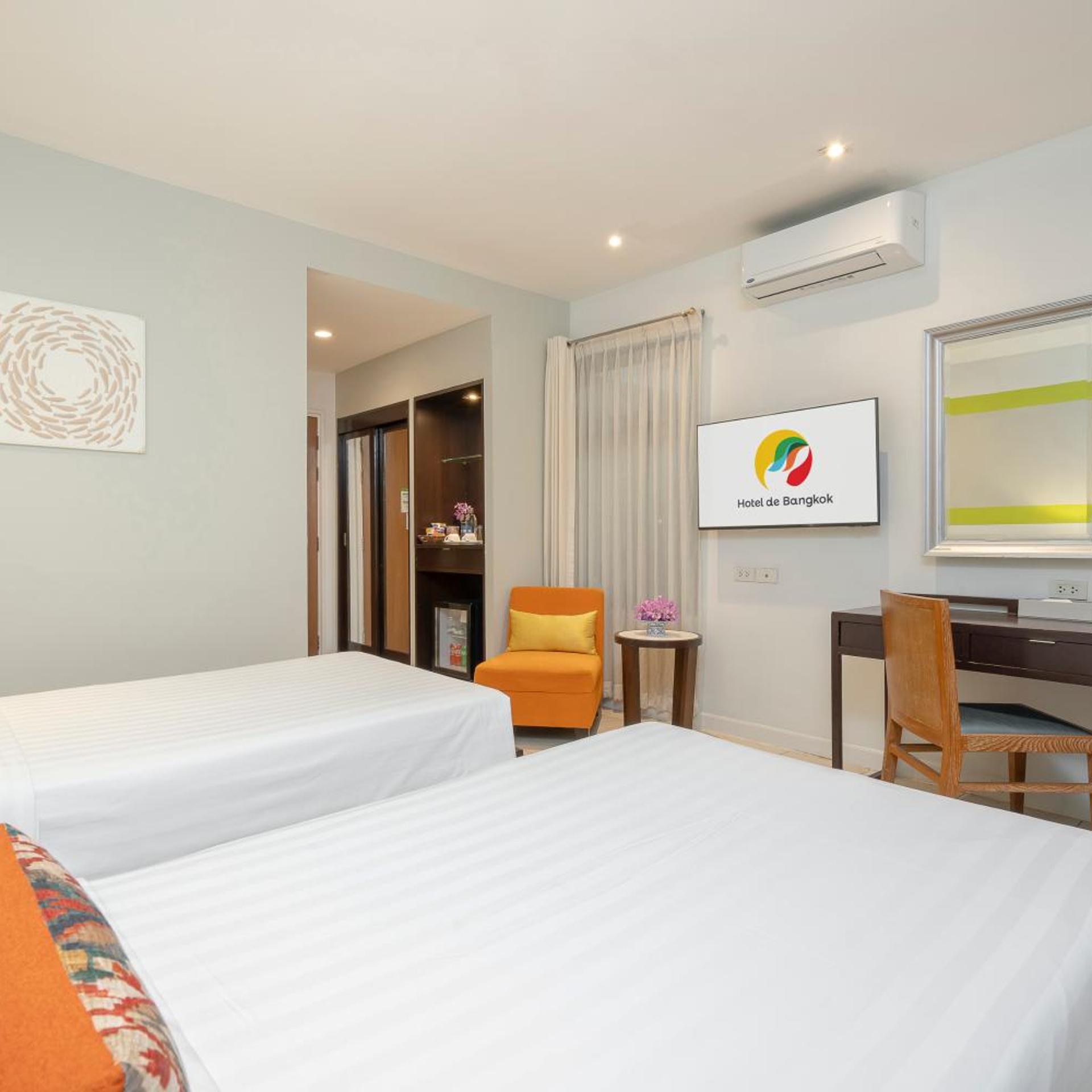 Urban, Plus، Hotel De Bangkok 5/18