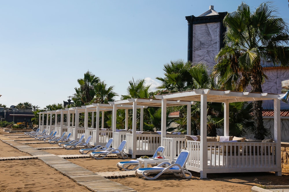 Adora Golf Resort Hotel 53/62