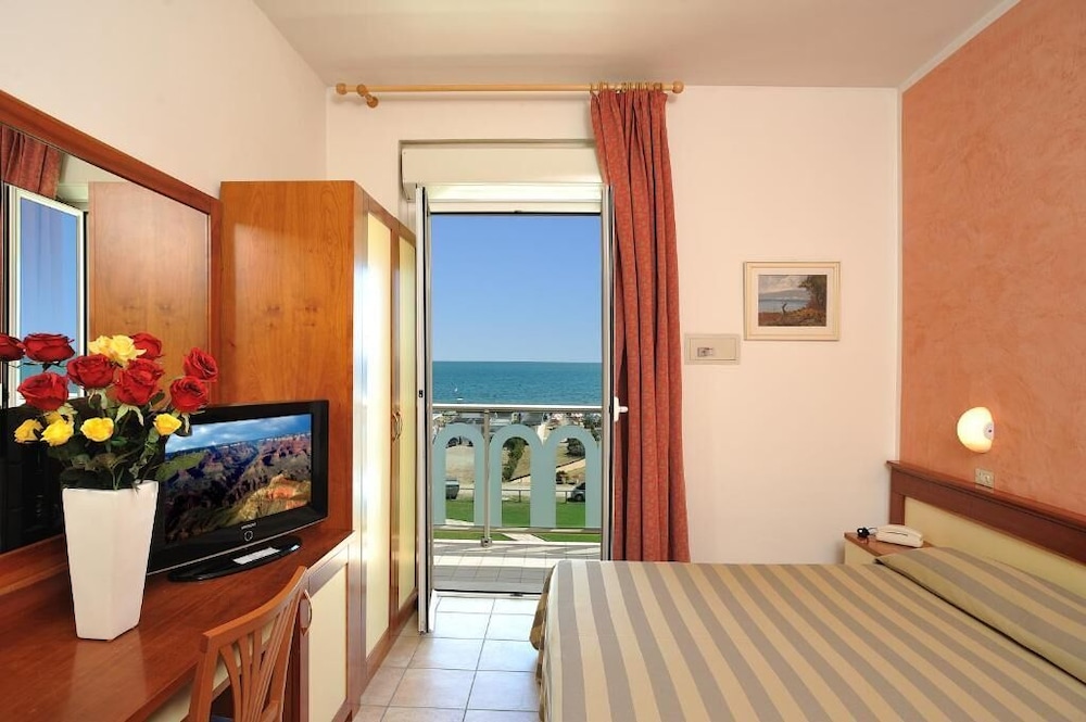 Hotel Adria 8/64