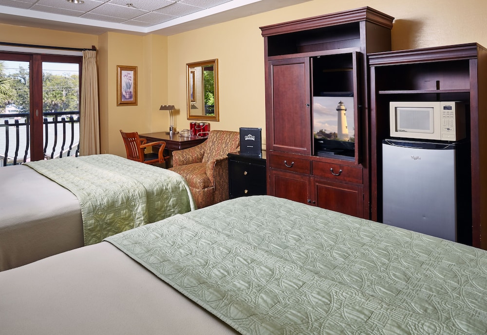Ocean Inn and Suites 23/72