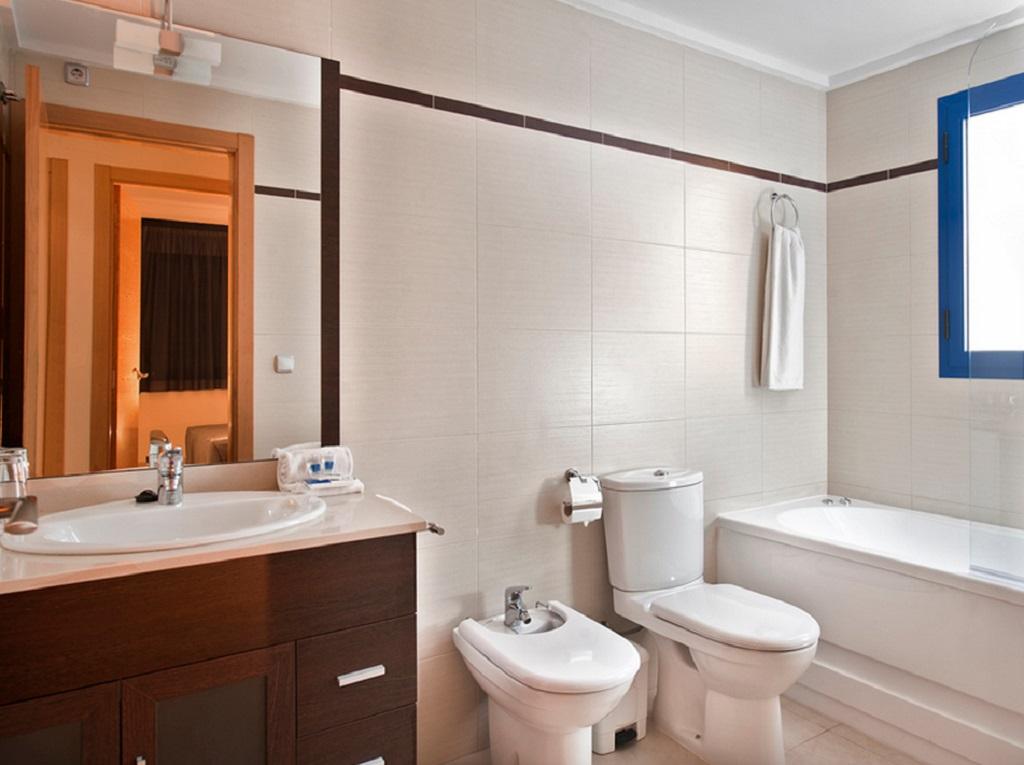 2 BEDROOMS, APARTMENT