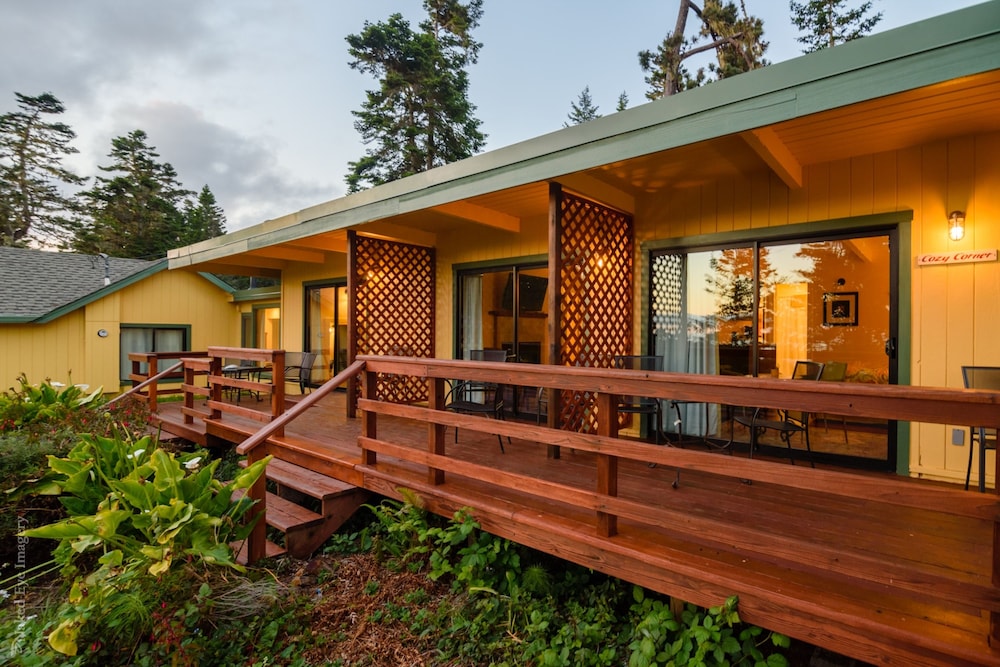 Inn at Buckhorn Cove 1/59