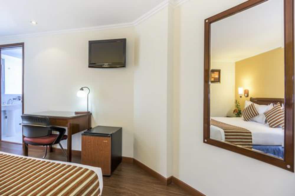 San Pablo Hotel 11/65