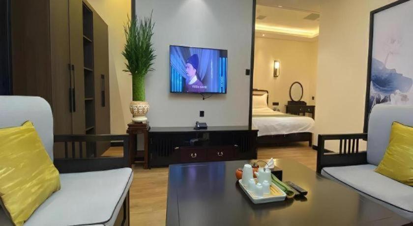 GreenTree Inn Datong High-speed Railway Station Wanda Plaza Fangte Express Hotel 37/48