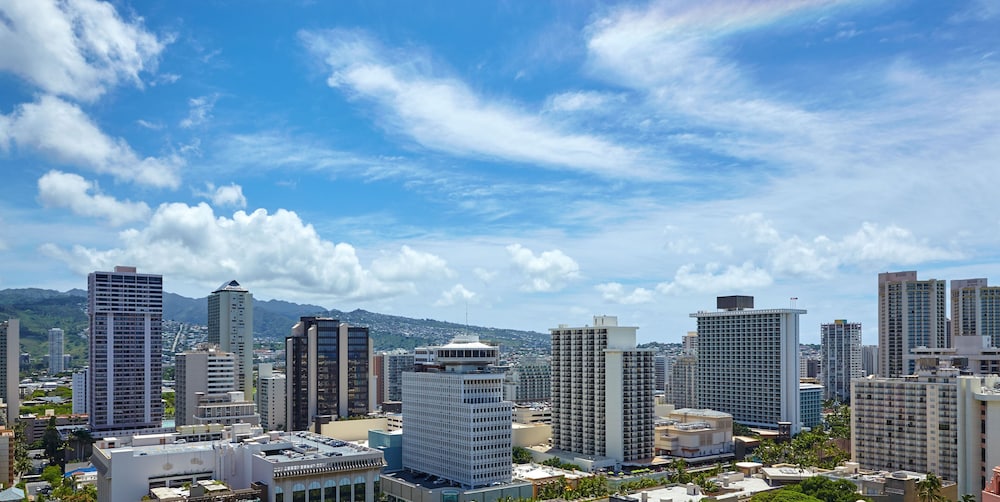 Halepuna Waikiki by Halekulani 40/46