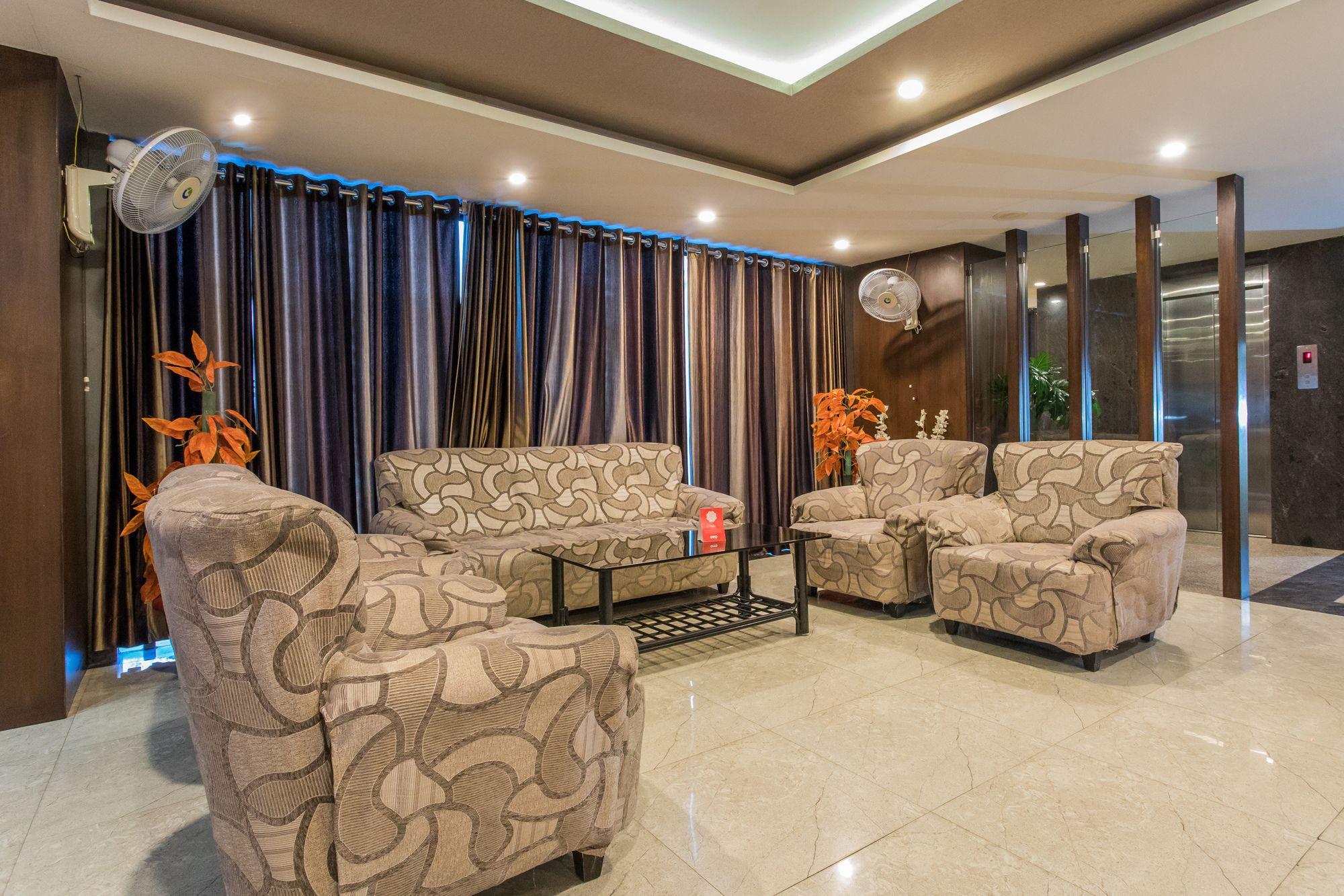 Super Townhouse Divya Palace 54/69