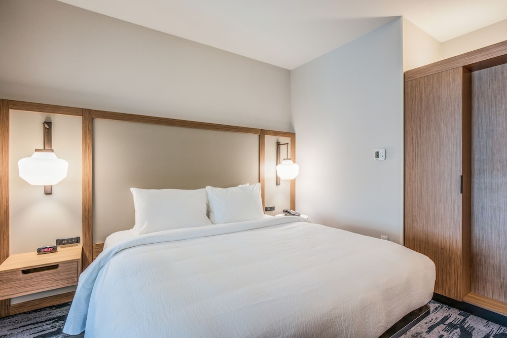Fairfield Inn & Suites by Marriott Whitewater 8/38