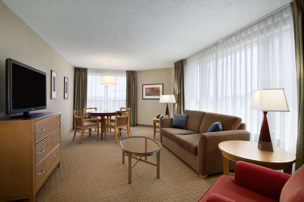 Embassy Suites By Hilton Washington D C Convention Center 55/96