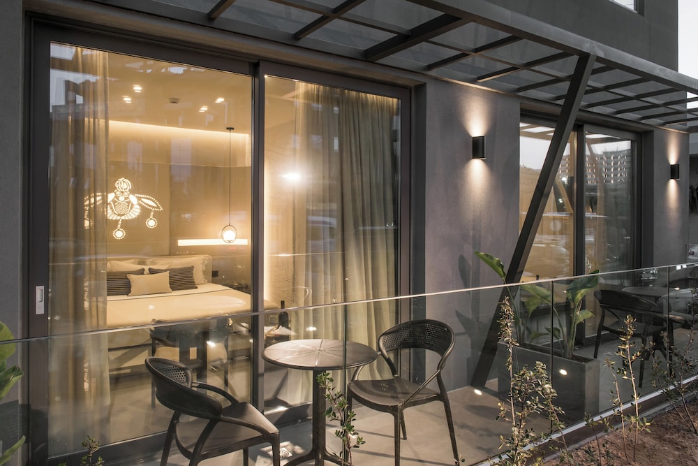 Lavris City Suites 35/50
