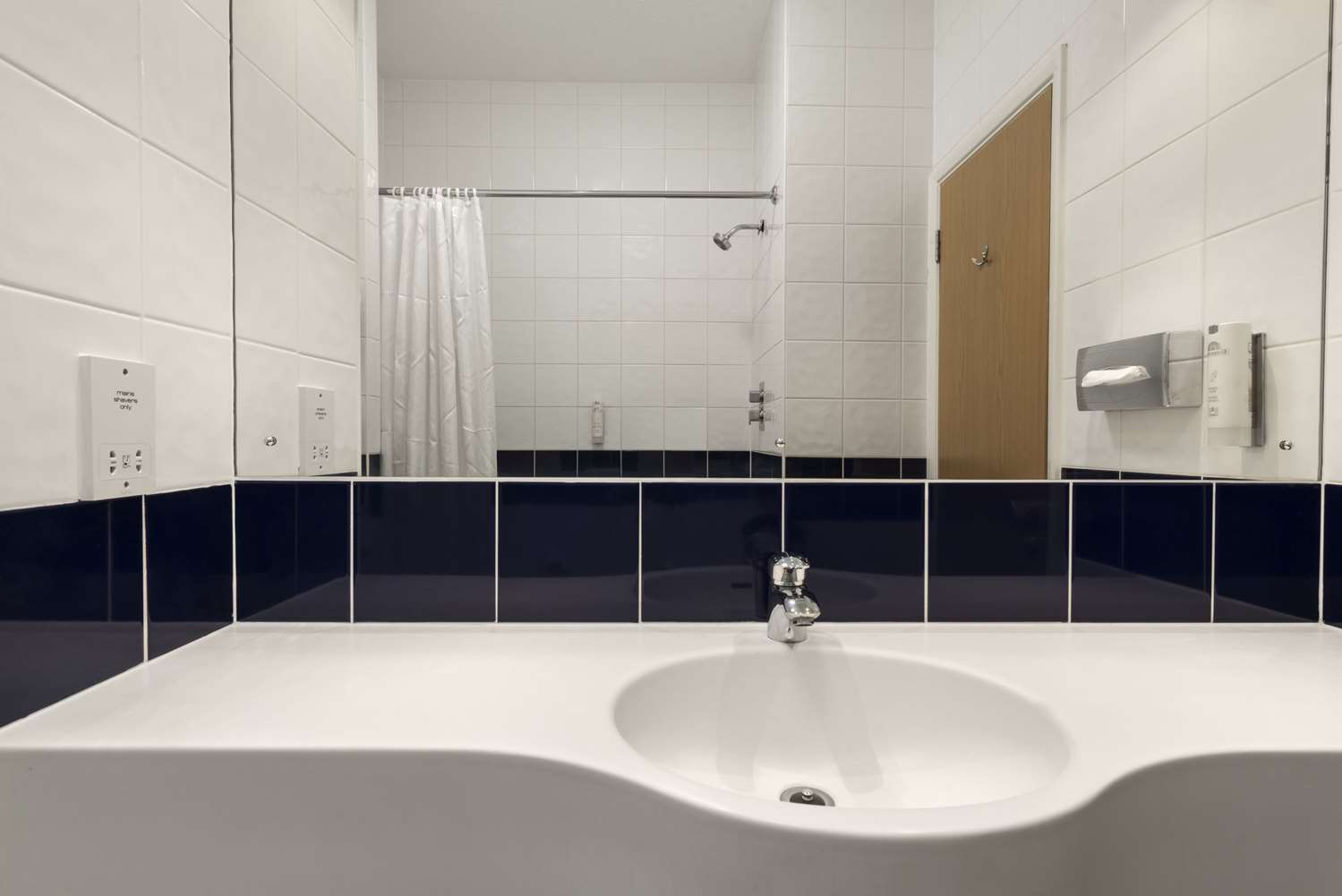 Days Inn by Wyndham Donington A50 12/12