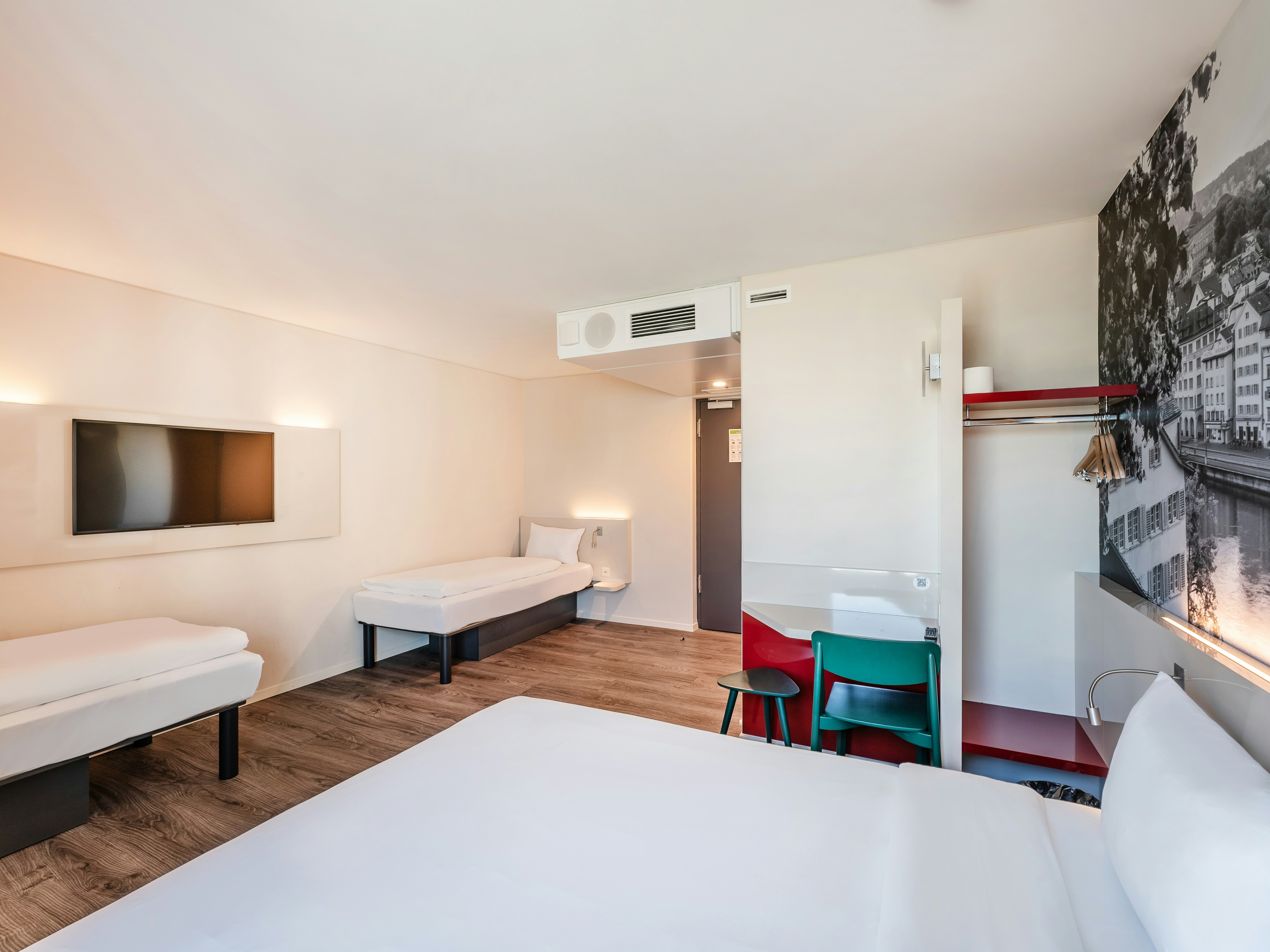 B&B Hotel Zurich Airport 16/38
