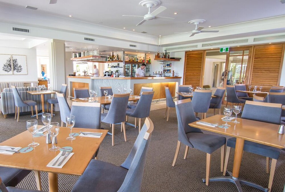Noosa Springs Golf Resort Spa 49/65