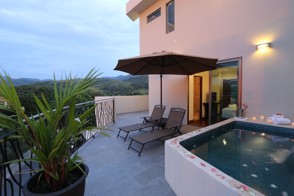 Sky Penthouses At Oceano 22/50