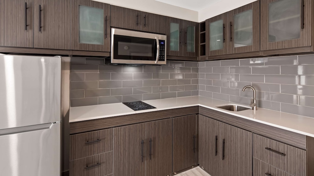 Best Western Plus Executive Residency Nashville — 4