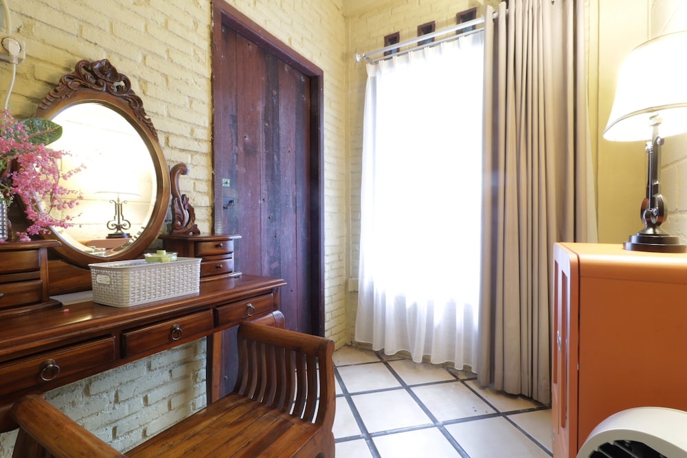 NILA HOUSE, Sharia Family Home Stay by ZUZU 35/73