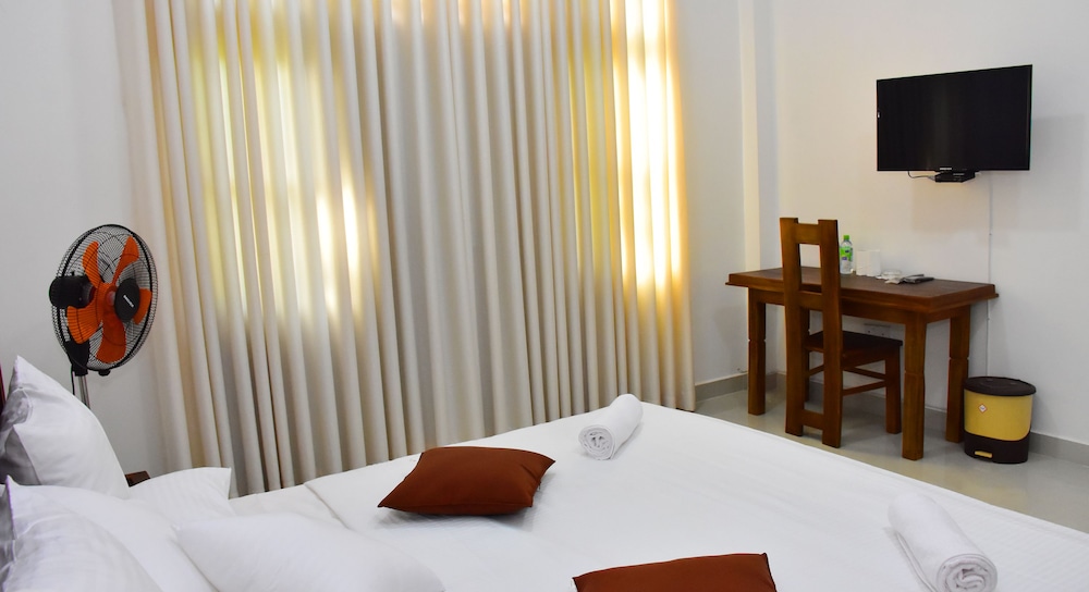 غرفة ديلوكس بسرير كينج بإطلالة على الحديقة، Nine Arch Holiday Resort 4/8