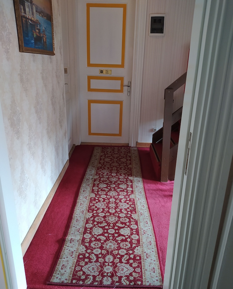 LE SAFRAN SUITE 19/50