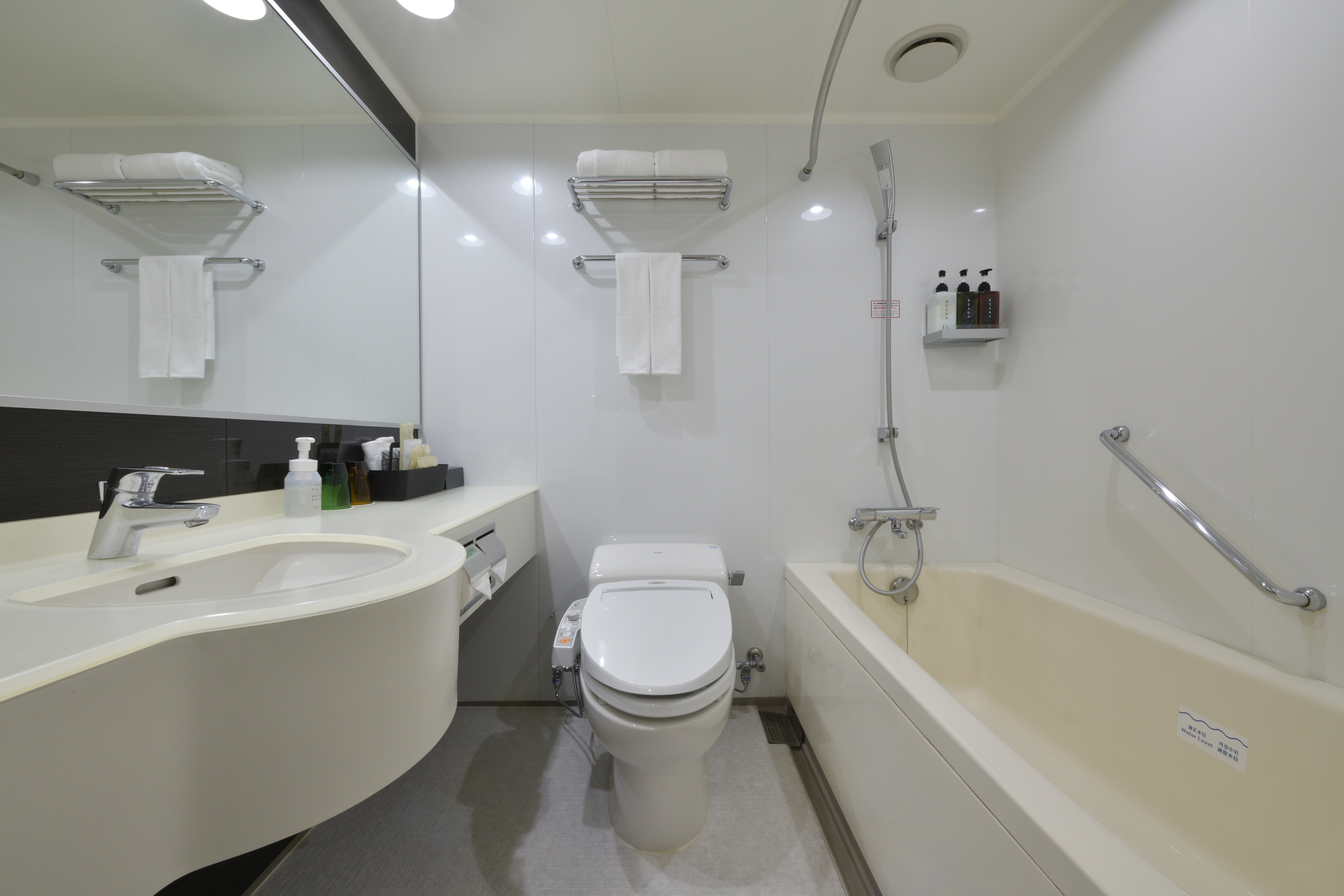 Hotel Jal City Naha 40/41