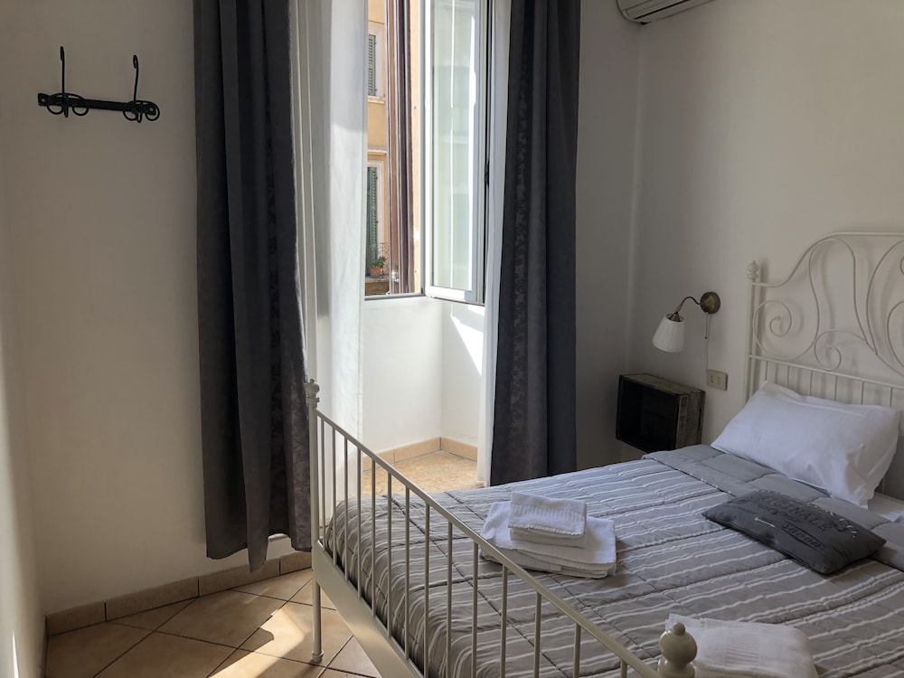 Ai Leoni 17/50