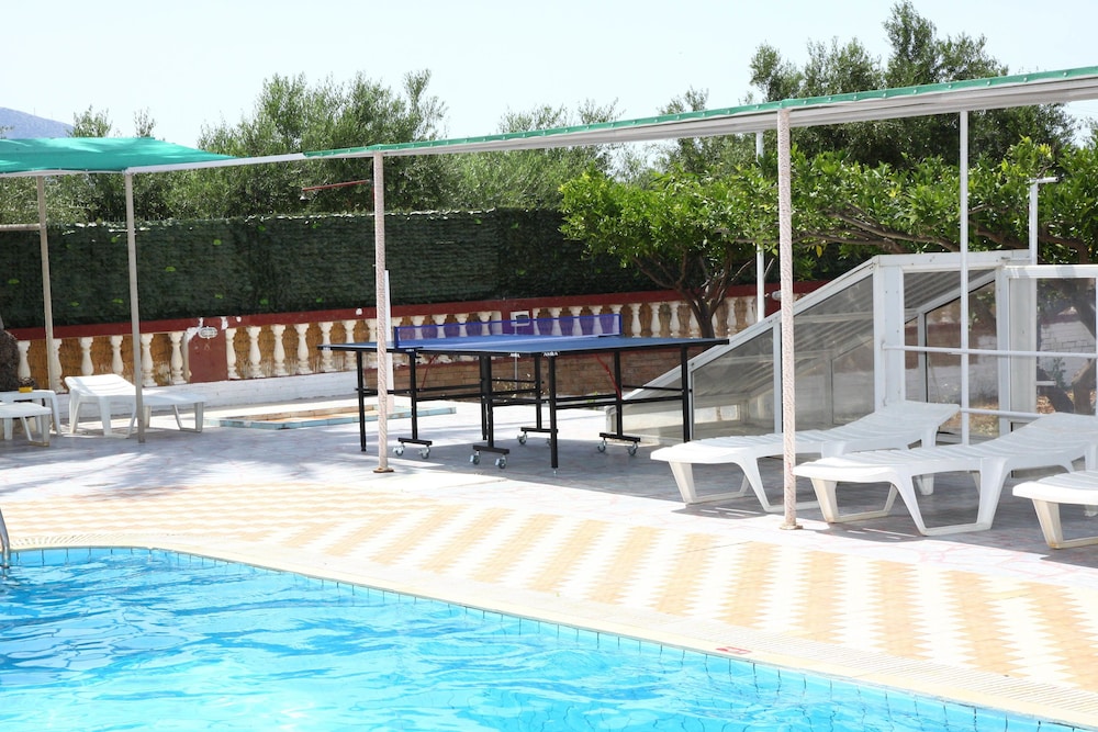 Triton Garden Hotel 49/49