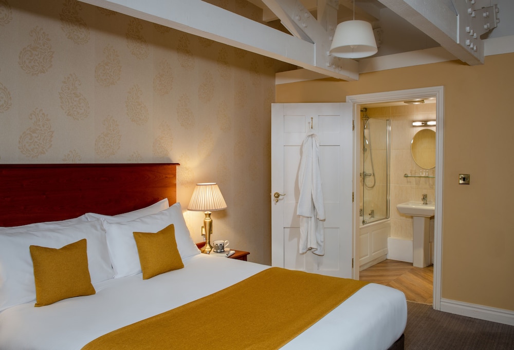 EXECUTIVE, DOUBLE BED