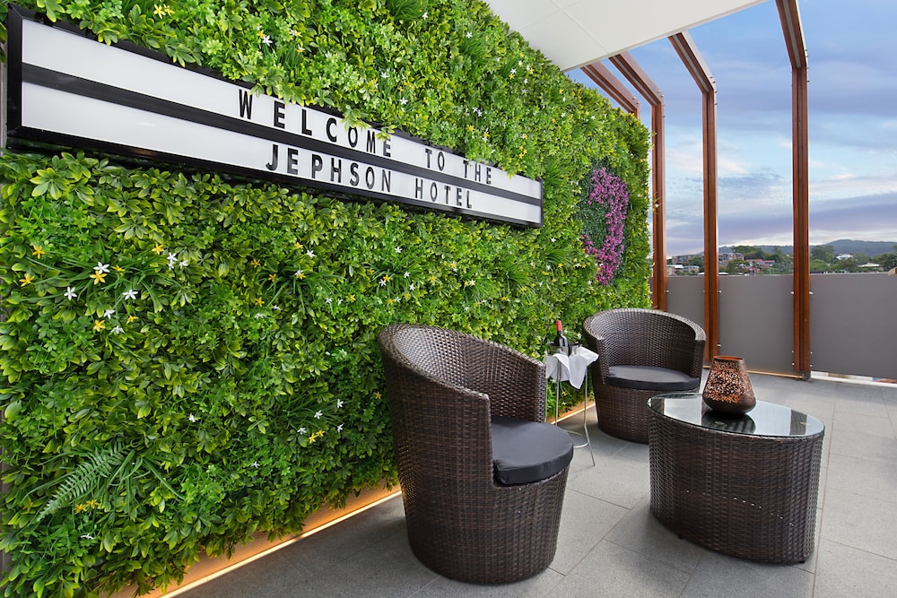 Jephson Hotel Apartments 49/53
