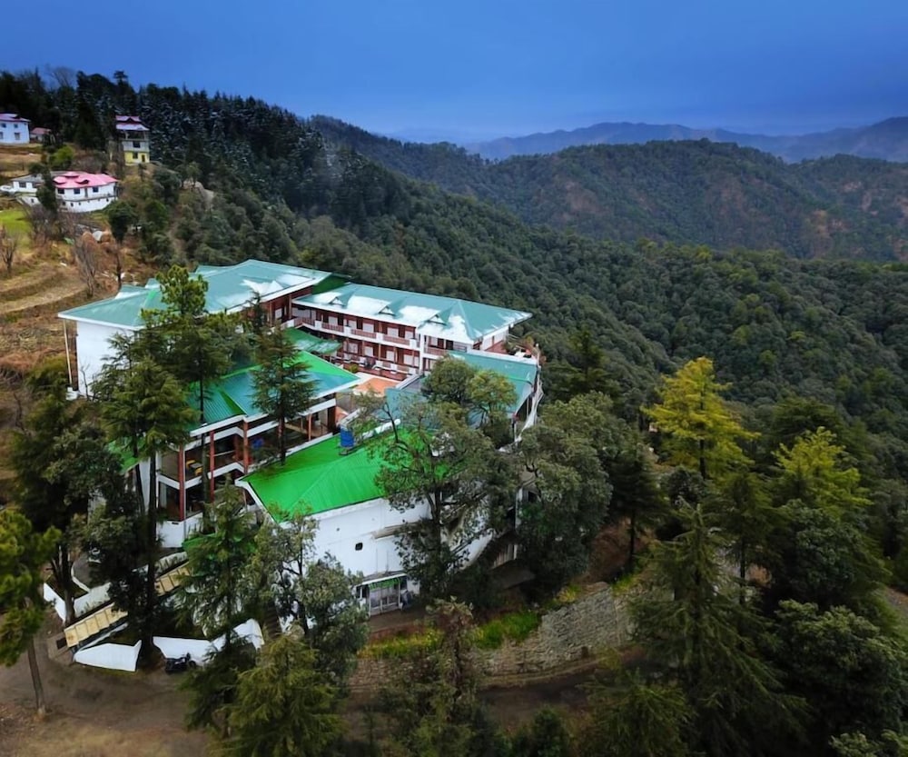 CHAIL VILLAS HOTEL 3/50