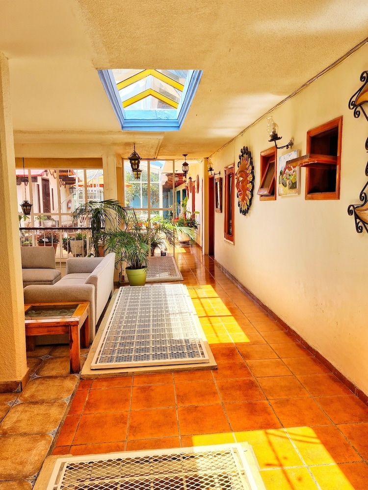 Jardines Del Cerrillo 46/60