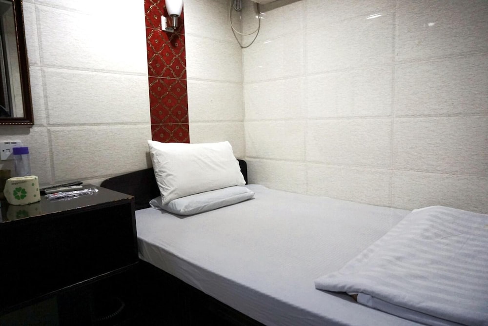 Cebu Hostel 36/64