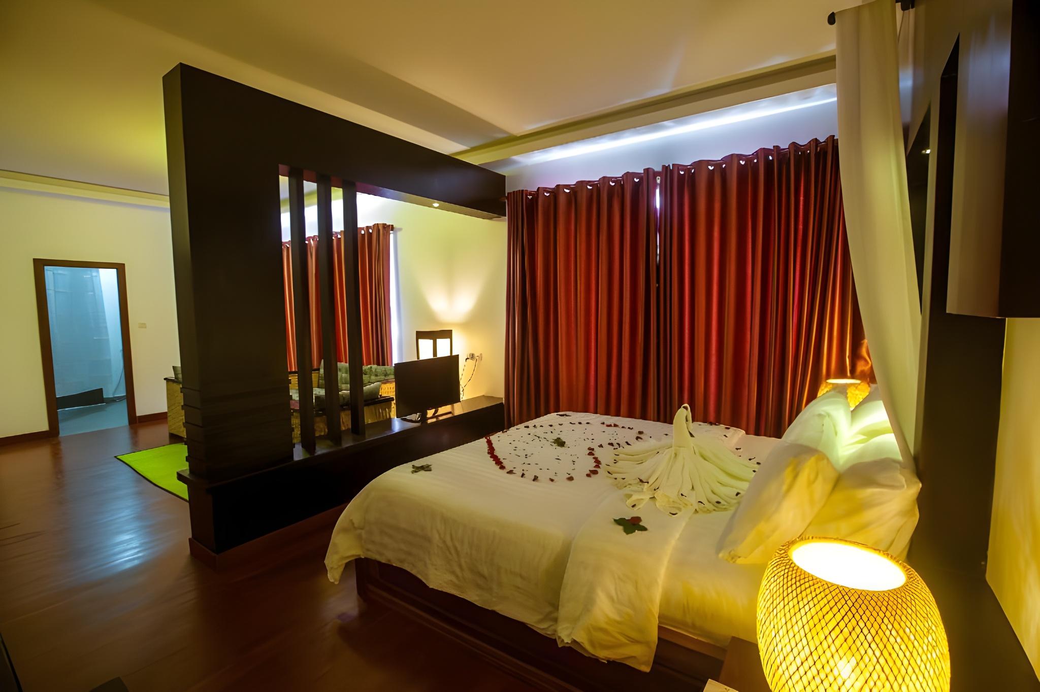 JUNIOR SUITE
