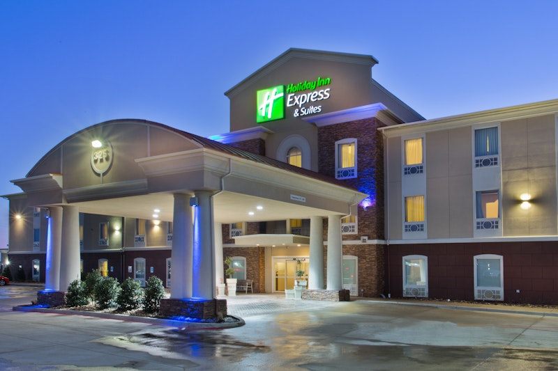 Holiday Inn Express Hotel And Suites Alvarado 4/50