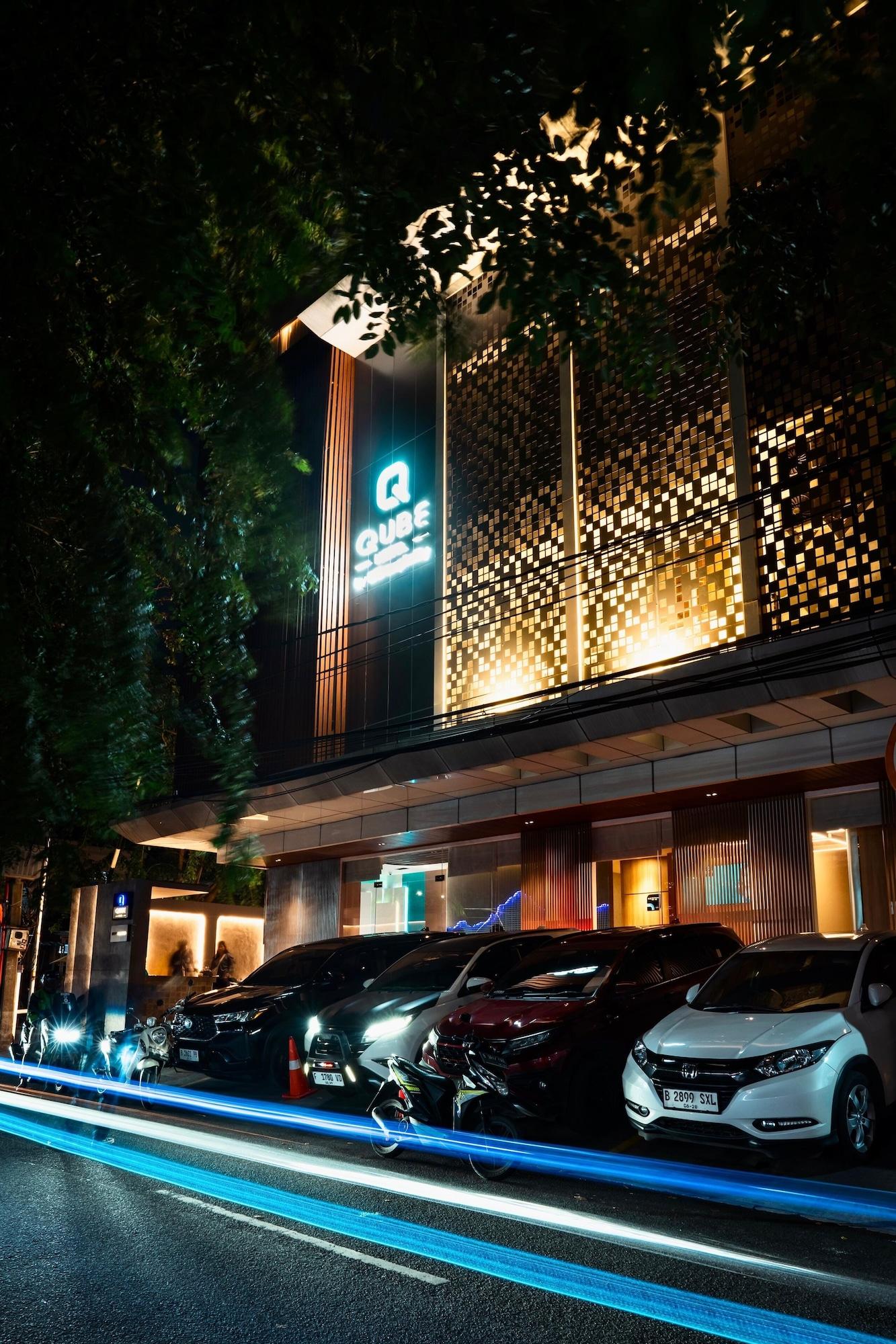 QUBE HOTEL by 98hospitality 2/50