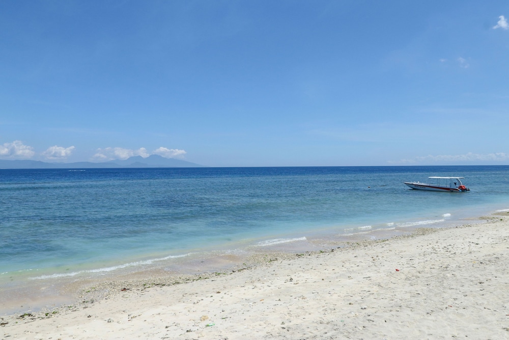 Road Beach Villa 34/53