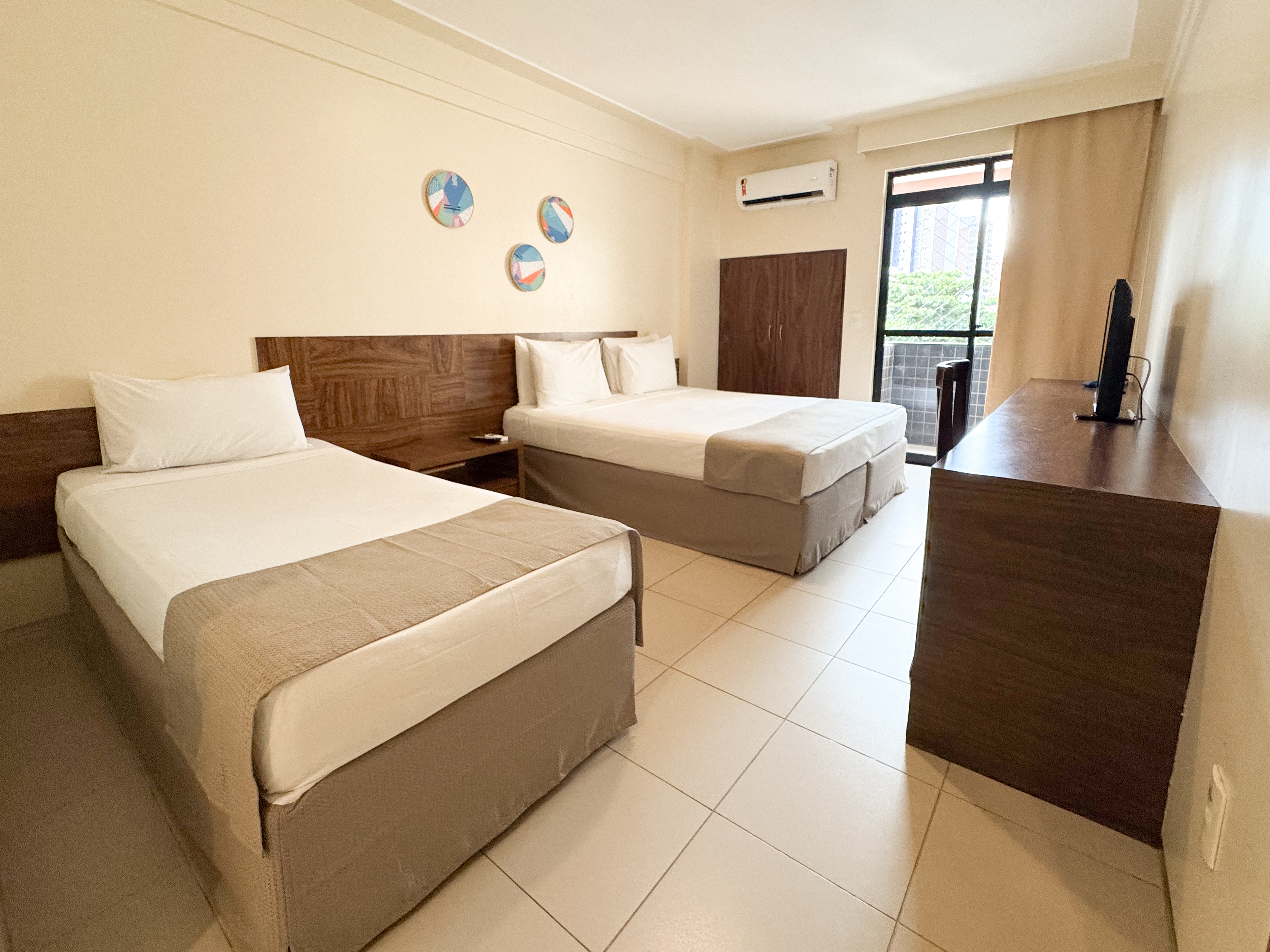 غرفة قياسية بسرير مزدوج، D8 Hotel Express 4/10