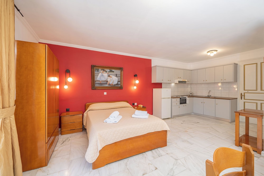 ODYSSEUS PALACE 14/50