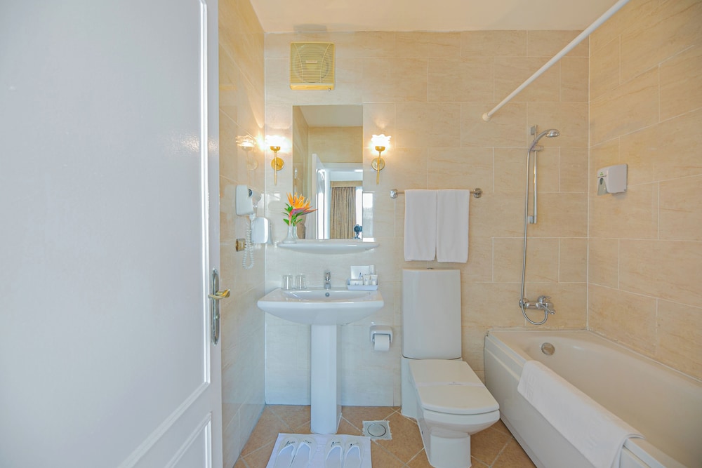 Marlin Inn Azur 48/50