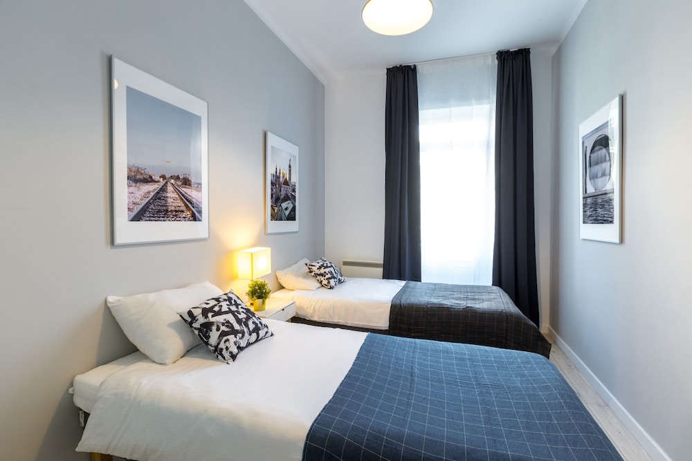 FriendHouse Apartments 21/50